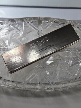 ICONIC London Soft & Smokey Eyeshadow Palette